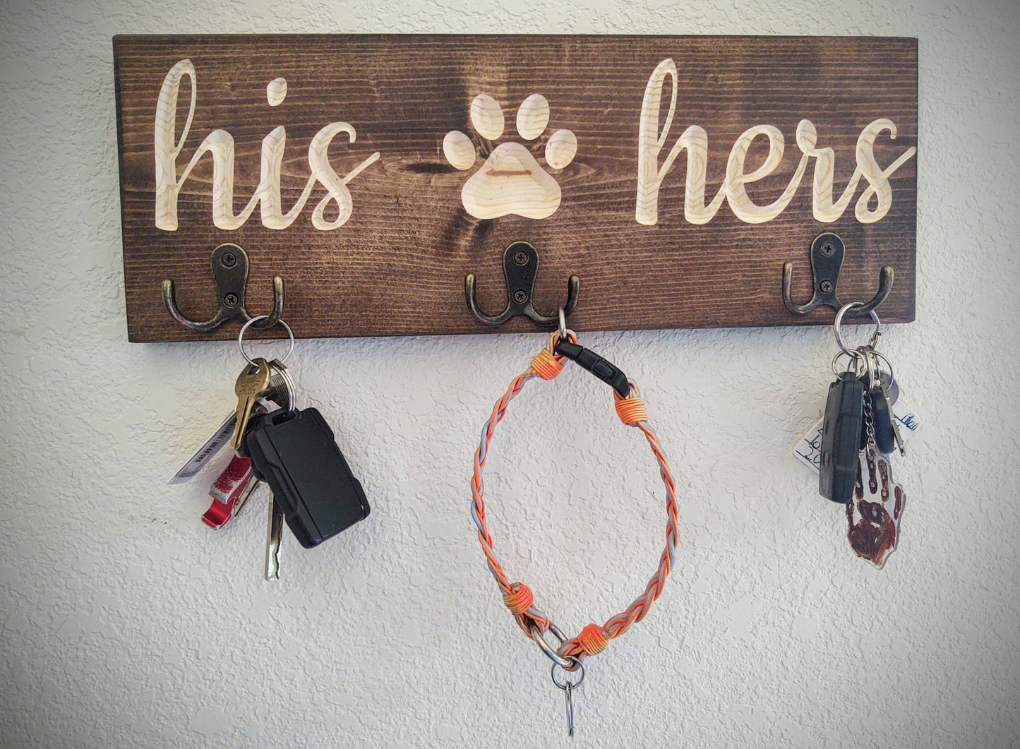 His "Paw" Hers w/hooks for leashes, keys, etc.!